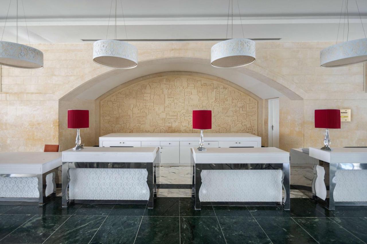 Radisson Blu Resort & Thalasso Hammamet Exterior foto The reception area of the hotel