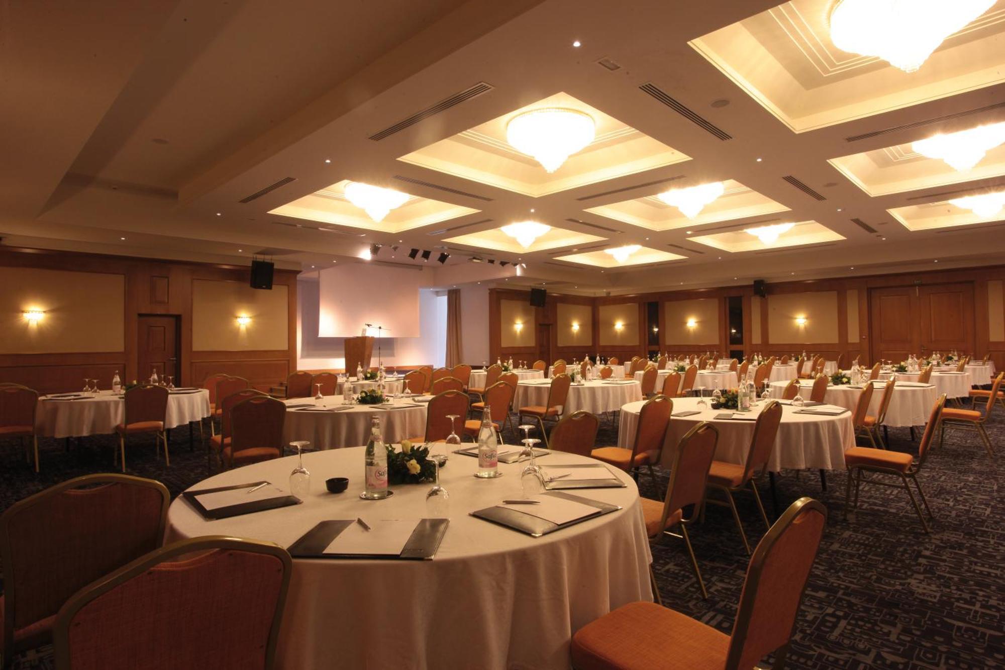 Radisson Blu Resort & Thalasso Hammamet Exterior foto The ballroom at the hotel